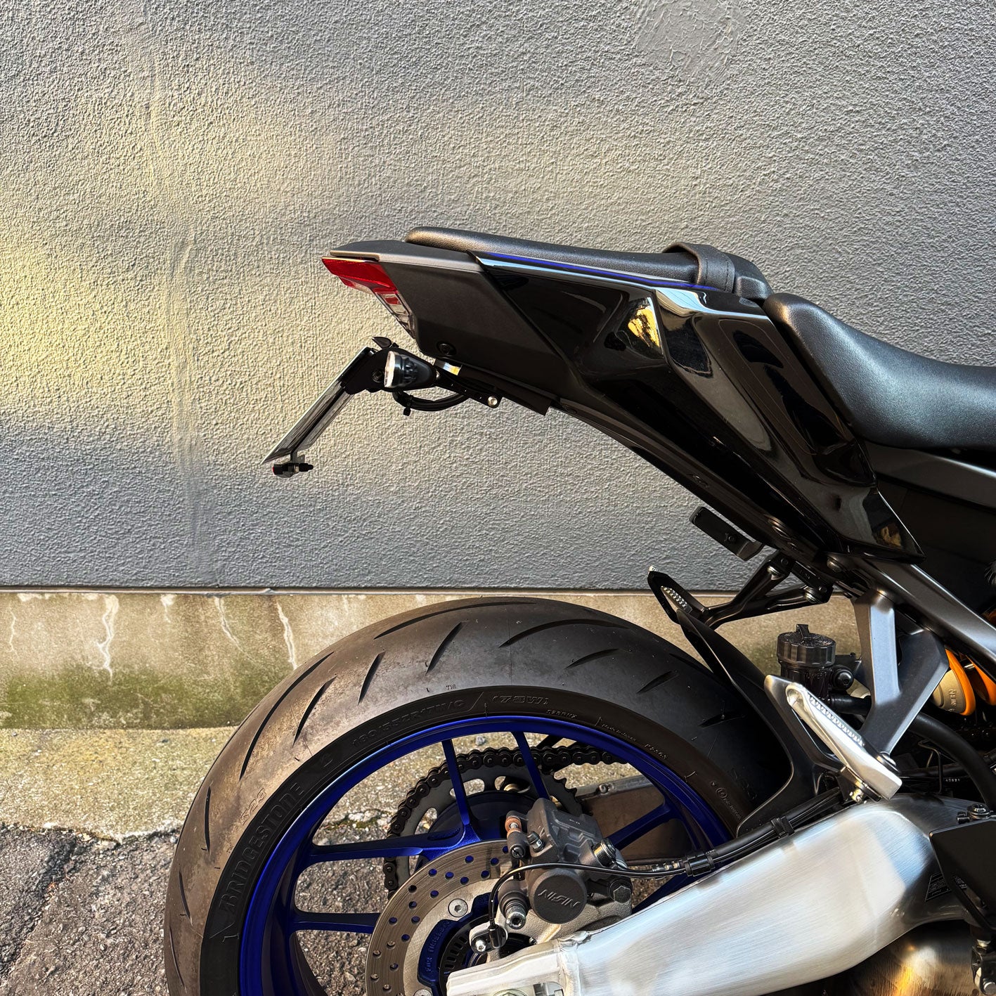 YMCK CNC Billet License Plate Holder for Yamaha MT-09 / MT-09 SP / Y-AMT (2024–) FEYM924W